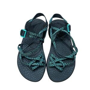 Chaco sandals women’s 9